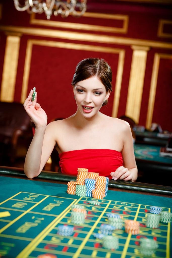 Bangladesh adult reading the 877 apk Betting Guide on mobile
